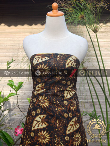 Kain Batik Solo Motif Daun Latar Hitam