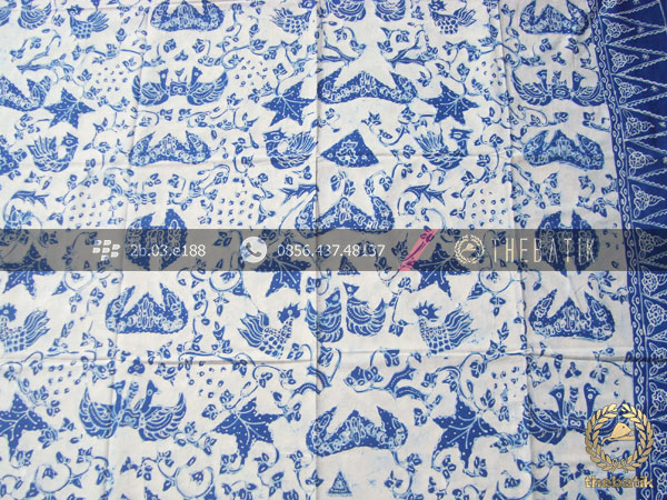 Batik Tulis Warna Alam Motif Wahyu Tumurun Putih Tumpal