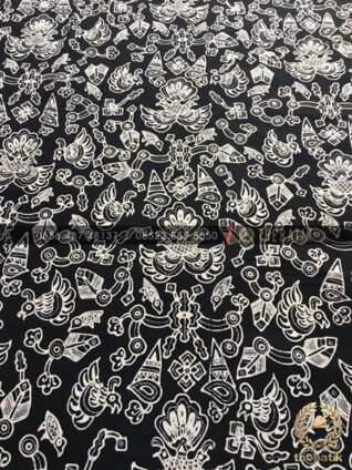 Kain Batik Tulis Motif Sidomukti Hitam