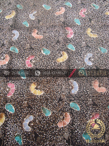 Kain Batik Remukan Coletan Floral Kembang Hitam