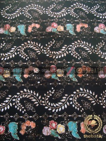 Bahan Batik Remukan Coletan Floral Ukel Hitam