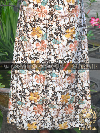 Bahan Batik Remukan Coletan Floral Bunga Latar Putih