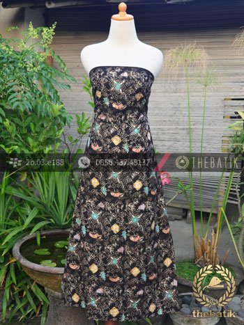 Bahan Batik Remukan Coletan Gurdo Kecil Latar Hitam