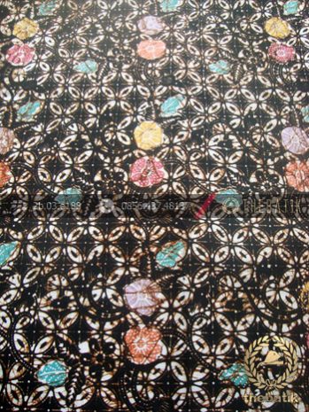 Kain Batik Remukan Coletan Kawung Picis Floral Hitam