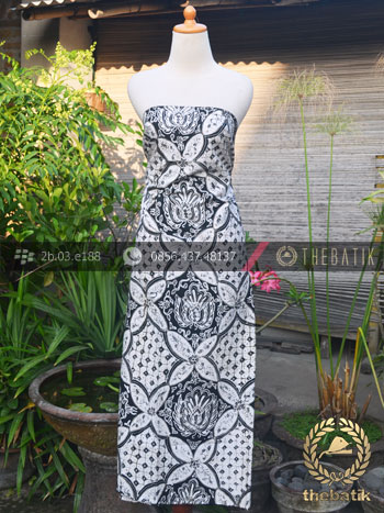 Kain Batik Tulis Jogja Ceplok Gurdo Klasik Hitam Putih