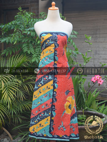 Sarung Batik Tulis Motif Tumpal Buketan Pesisiran Jingga