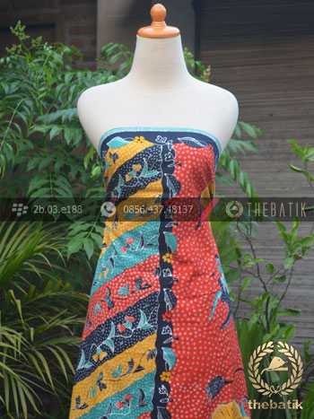 Sarung Batik Tulis Motif Tumpal Buketan Pesisiran Jingga