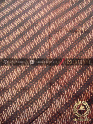 Kain Batik Lawasan Klasik Motif Parang Klithik