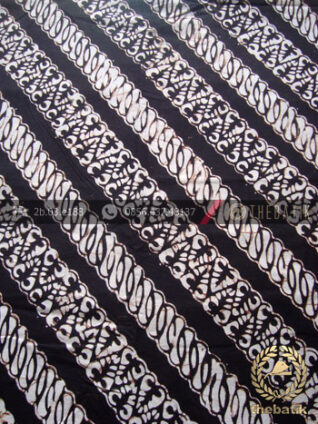 Kain Batik Klasik Jogja Motif Parang Seling Latar Hitam