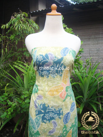 Kain Batik Katun Jepang Motif Kupu-Kupu Hijau Gradasi Biru