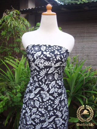 Kain Batik Katun Jepang Motif Bunga Tropis Hitam Putih