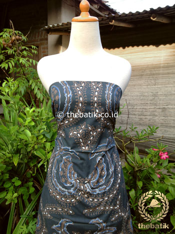 Kain Batik Tulis Warna Alam Motif Babon Angrem Latar Hitam