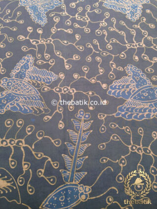 Kain Batik Tulis Warna Alam Floral Kupu Abu-Abu