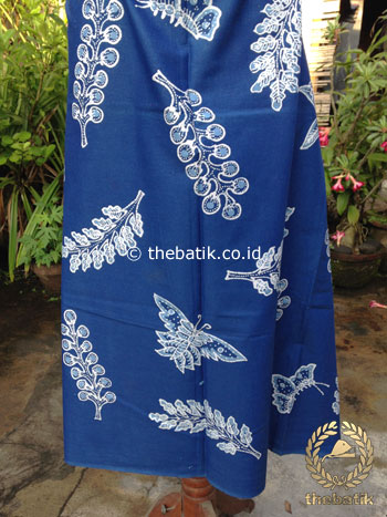 Kain Batik Tulis Warna Alam Motif Kembang Kapas Biru
