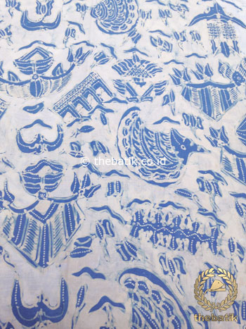 Kain Batik Tulis Warna Alam Indigo Semen Latar Putih