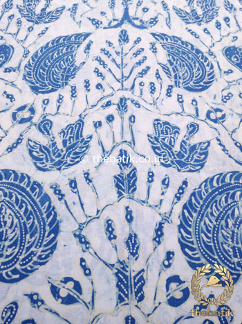 Kain Batik Tulis Warna Alam Indigo Sidoasih Latar Putih