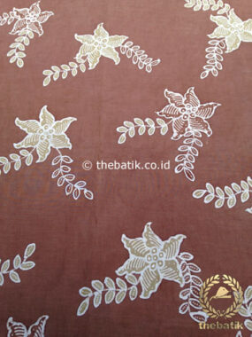 Kain Batik Tulis Warna Alam Motif Floral Coklat