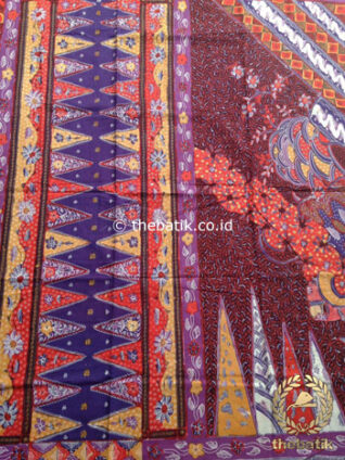 Sarung Batik Tulis Modern Marun Tumpal Ungu