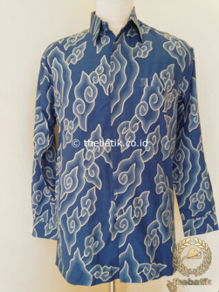 Kemeja Batik Tulis Panjang Megamendung Biru
