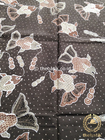 Kain Batik Tulis Warna Alam Motif Ikan Coklat Hitam
