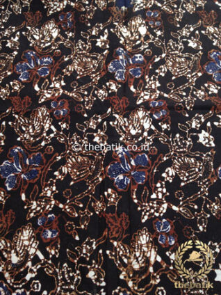 Kain Batik Klasik Jogja Motif Kembang Latar Hitam