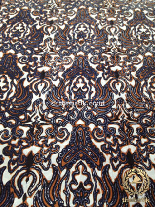 Bahan Kain Batik Kombinasi Tulis Gurdo Sogan Latar Putih