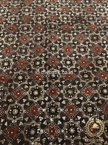 Bahan Kain Baju Batik Warna Alam Motif Ceplok Klasik