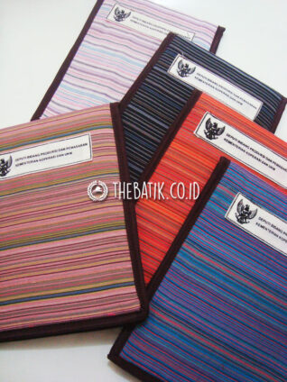 Souvenir Seminar Kit Blocknote A5 Lurik Etnik