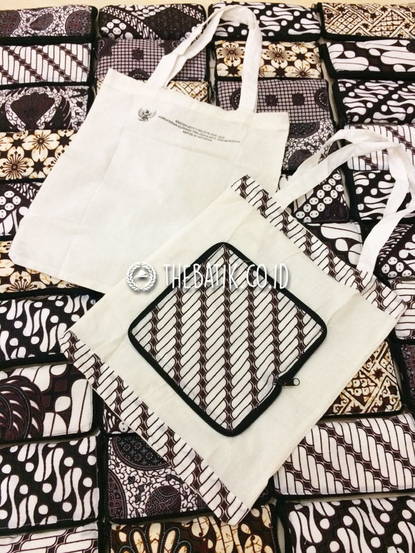 Souvenir Tas Lipat Batik Murah Custom Sablon