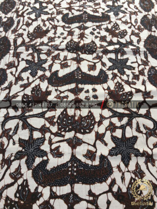 Kain Batik Tulis Jogja Motif Wahyu Tumurun Latar Putih