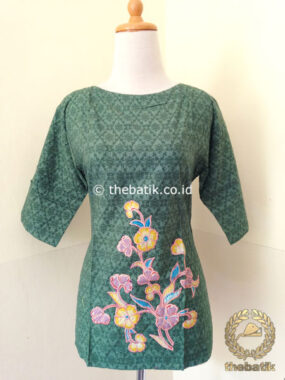 Model Baju Batik Wanita – Blus Modern Hijau Bordir
