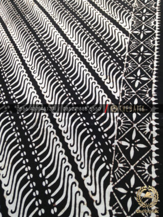 Batik Monokrom Motif Parang Tuding Hitam Putih