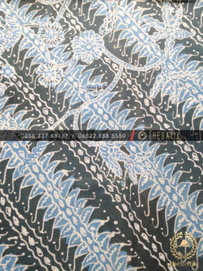 Batik Tulis Warna Alam Motif Parang Ceplok Buketan