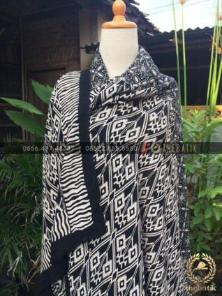 Kain Batik Paris – Bahan Outer Motif Limaran Hitam Putih