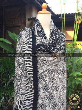 Kain Batik Paris – Bahan Atasan Motif Banji Hitam Putih