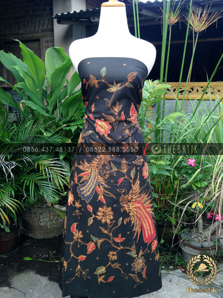 Bahan Baju Batik – Kain Batik Tulis Motif Burung Cendrawasih Latar Hitam