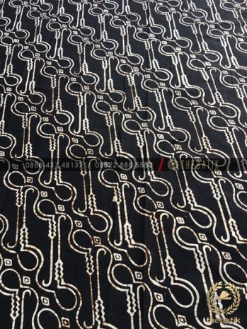 Kain Batik Lawasan Jogja Motif Parang Curigo Hitam