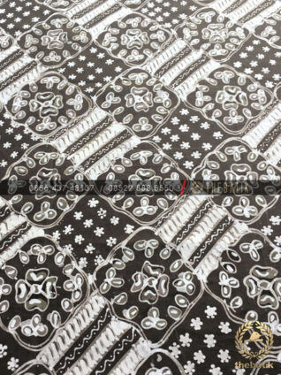 Kain Batik Tulis Warna Alam Motif Ceplokan Coklat Putih