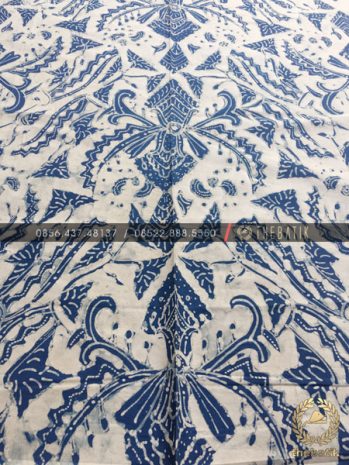 Kain Batik Tulis Warna Alam Pisan Bali Latar Putih