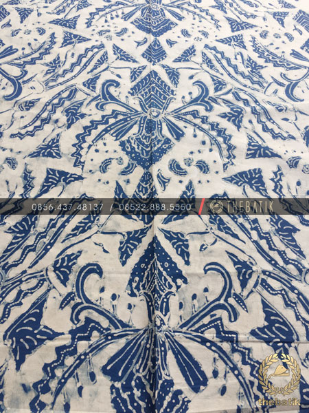 Kain Batik Tulis Warna Alam Pisan Bali Latar Putih