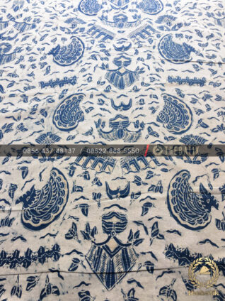 Kain Batik Tulis Warna Alam Semen Romo Latar Putih