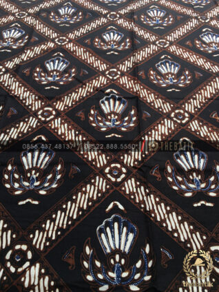 Kain Batik Jawa Lawasan Motif Garuda Hitam