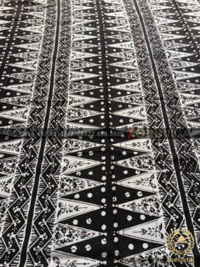 Kain Batik Klasik Lawasan Motif Tumpal