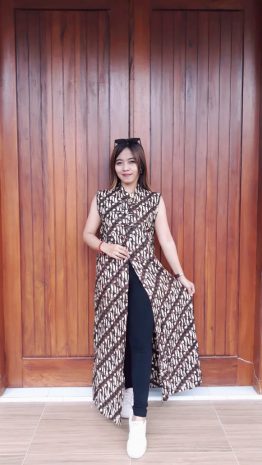 Baju Outer Batik Klasik Lengan Buntung