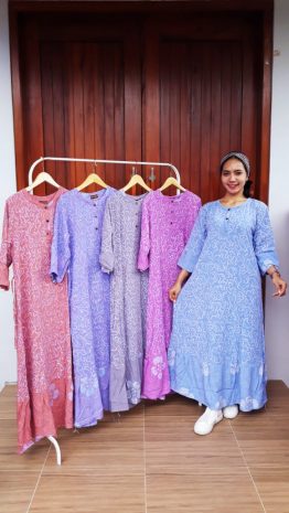 Long Dress Batik Laila Lengan 3/4