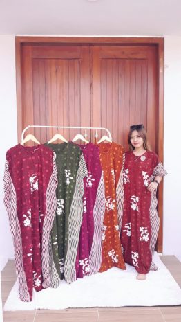 Longdress Batik Lowo Cendana Lengan Pendek