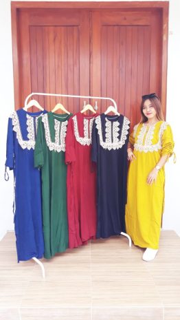 Model Baju Longdress Renda Lengan Serut
