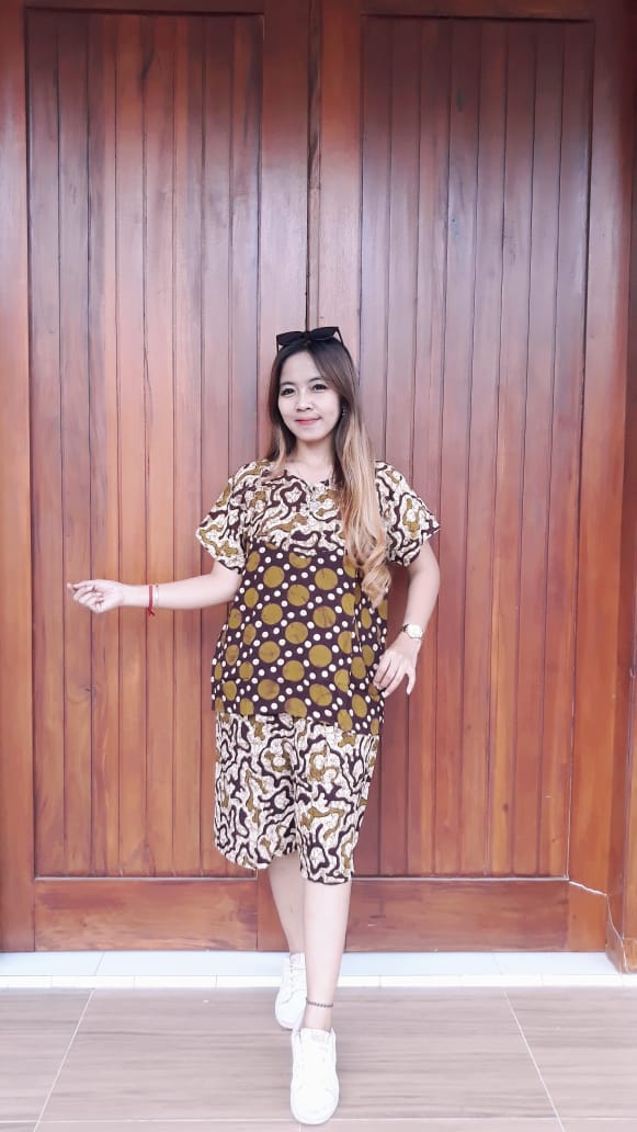 Baju Batik Setelan Celana Kulot Pendek
