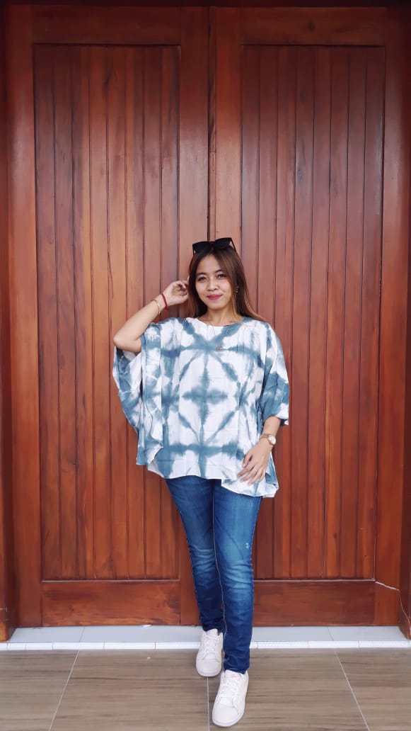 Blus Kelelawar Batik Jumputan Biru