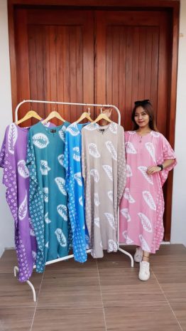 Long Dress Batik Kelelawar Warna Pastel